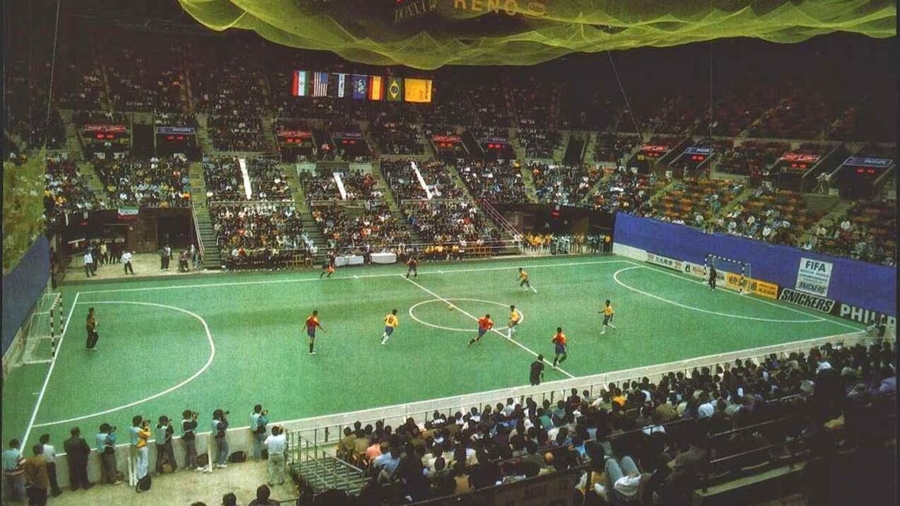 Trận đấu Futsal giữa Brazil và Tây Ban Nha trong World Cup 1992